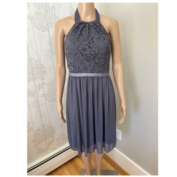 David's Bridal Size 8 - Picture 1 of 3